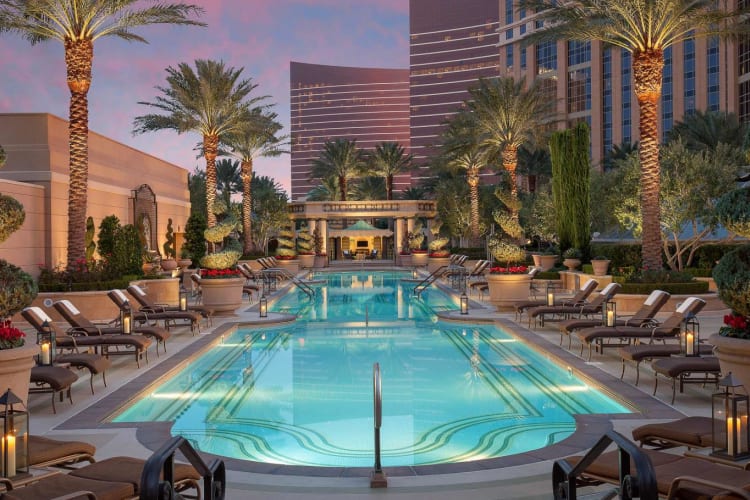 Palazzo Long Pool